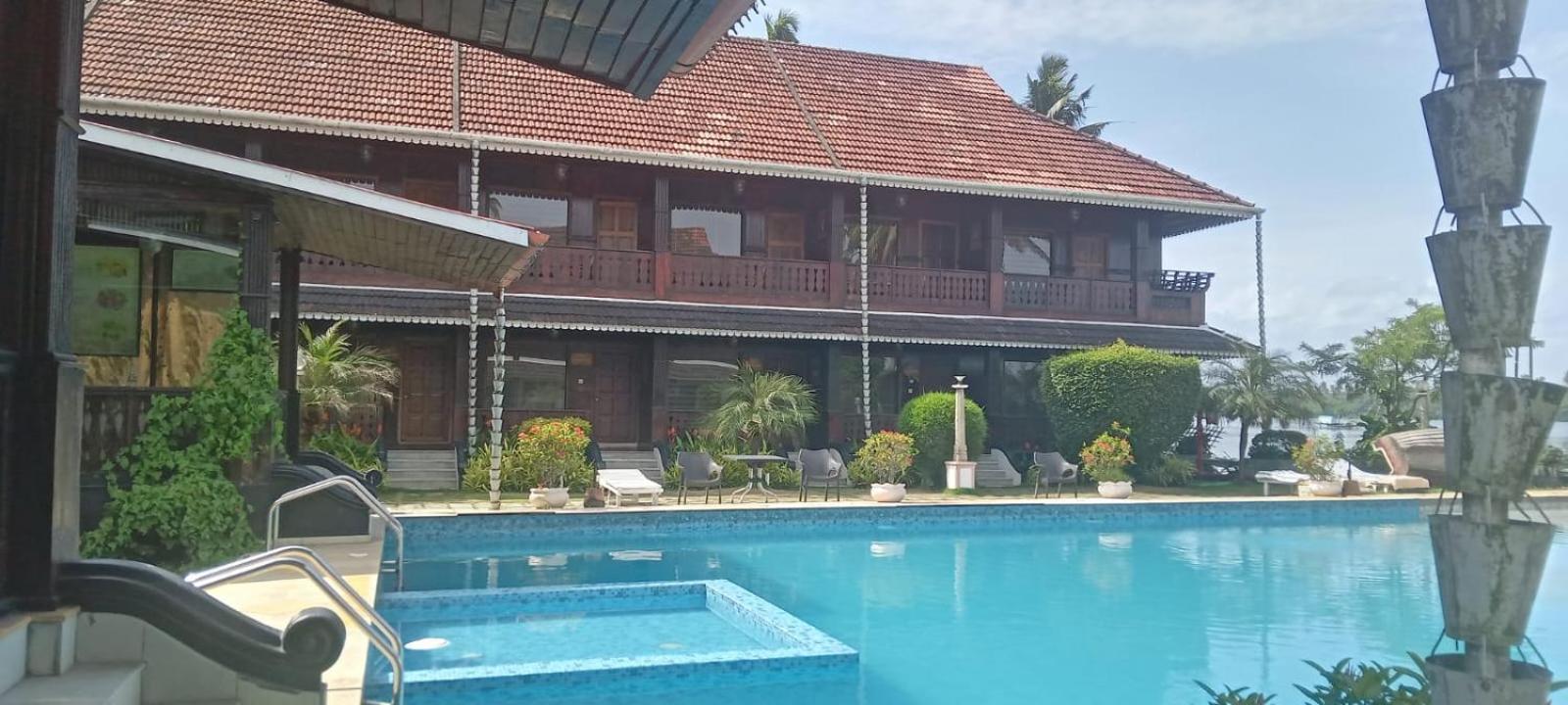 Sea Lagoon Health Resort Kochi Buitenkant foto